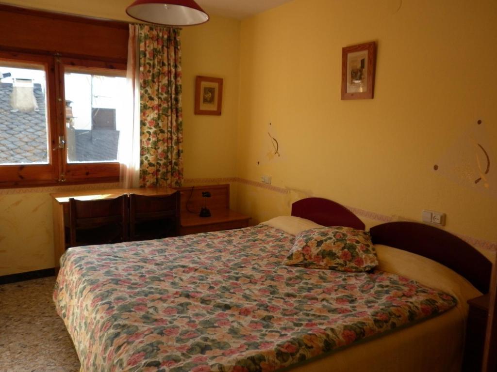 Fonda Cerdanya Hotel Puigcerdà Стая снимка
