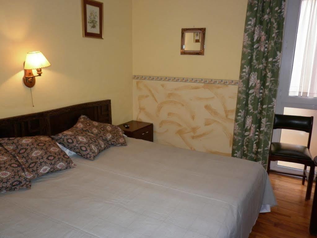 Fonda Cerdanya Hotel Puigcerdà Екстериор снимка